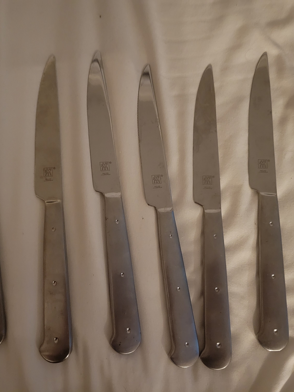 6 Zwilling J.A. Henckels Stainless Steel Steak Knife Set - Silver